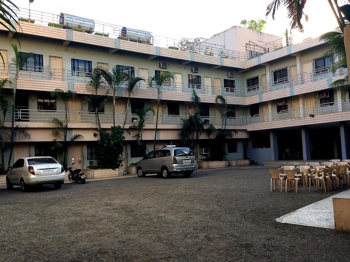 Hotel Royale Heritage Nashik Exterior foto